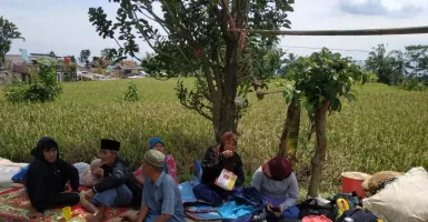 Terdampak Gempa, Puluhan KK di Desa Sukamanah Cianjur Belum Tersentuh Bantuan