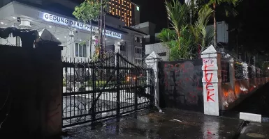 Demo Penolakan KUHP di DPRD Jabar Berakhir Ricuh, Puluhan Mahasiswa Diamankan