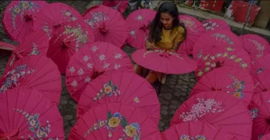 Keren, Nih! Payung Geulis Khas Tasikmalaya akan Dipamerkan di Thailand