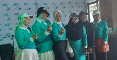 Brand Lokal Bandung Luncurkan Desain Hijab Khusus Golf
