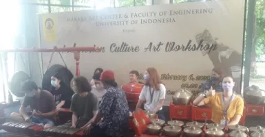 Mahasiswa Asal Australia Antusias Belajar Budaya Indonesia di UI
