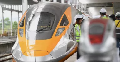 Dukung Kereta Cepat Jakarta-Bandung, LRT Jabodebek Segera Beroperasi