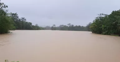 Wisata Geopark Ciletuh Palabuhanratu Sukabumi Banjir, Jalan Provinsi Terputus