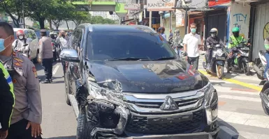 Kecelakaan Mitsubishi Pajero di Depok, Sopir Kabur Lari ke Seberang Jalan