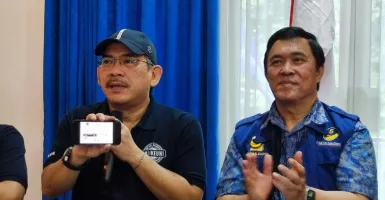 Asep Wahyuwijaya Bawa Gerbong Pendukungnya Pindah ke Partai NasDem