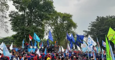 Bawa Sejumlah Tuntutan, Buruh di Bandung Gelar Aksi May Day di Jakarta