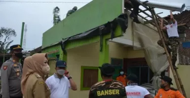 Angin Kencang Rusak 32 Rumah, Warga Purbalingga Diminta Waspada