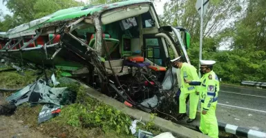 Ini Kronologi Kecelakaan Maut Bus Rombongan Asal Sukoharjo