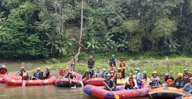 Rafting di Magelang Kini Tersedia Pemandu Putri, Cocok Buat Emak!