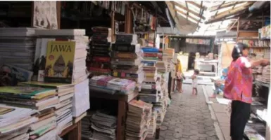 Ini Lho Surganya Pusat Buku Bekas di Kota Solo, Harganya Murah!