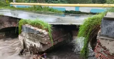 Jembatan Kadirejo Klaten Rusak, Motor dan Mobil Dilarang Lewat