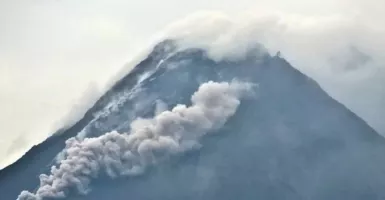 Hati-Hati Lur! Semburan Lava Erupsi Gunung Merapi Tinggi