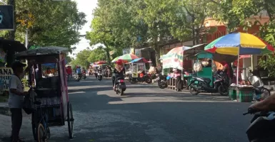 Pasar Krempyeng, Surga Kuliner Demak Saat Ngabuburit