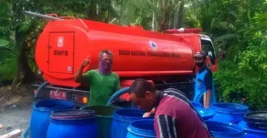 Antisipasi Kekeringan, BPBD Cilacap Bagikan 14 Tandon Air ke Desa
