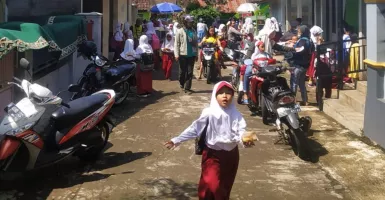Siswa di Semarang Bakal Pakai Pakaian Adat, Disdik: Jangan Memberatkan Orang Tua!