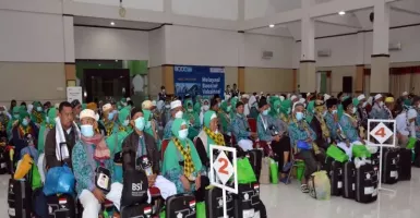 2 Jemaah Haji Debarkasi Solo Ditinggal di Medan, Ada Apa?