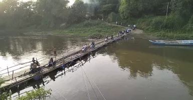 Dibanjiri Warga, Pengelola Jembatan Sasak di Solo Bisa Raup Pendapatan Rp 5 Juta/Hari