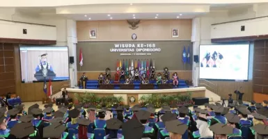 Selamat! 1.401 Lulusan Undip Semarang Sabet Predikat Cumlaude