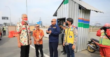 Cek Jalan Tol Semarang-Demak, Ganjar: Harapannya 15 Desember Bisa Dioperasikan