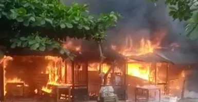 Pasar Ngaliyan Semarang Kebakaran, Sejumlah Kios Hangus