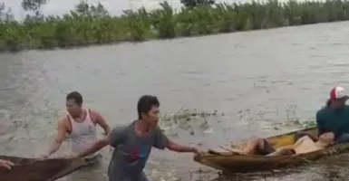 Cari Ikan di Sawah Tergenang Banjir di Kudus, 2 Pemuda Tenggelam