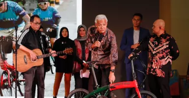 Ganjar Rela Lelang Sepeda Kesayangan Demi Atlet SOIna, Laku Rp 1,1 Miliar!