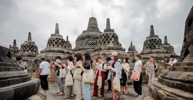 TWC Uji Coba Tertutup Wisawatan Naik ke Bangunan Candi Borobudur, Begini Caranya Ikut