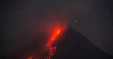 Tetap Waspada! Gunung Merapi Luncurkan Guguran Lava Pijar