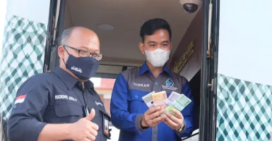 Pecahan Rp10.000 Jadi Favorit Penukaran Uang Baru di Solo