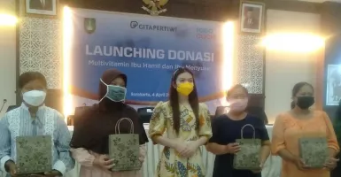 Antisipasi Stunting, Ibu Hamil dan Menyusui Solo Diberi Vitamin