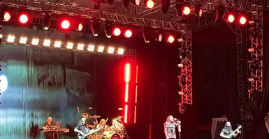 Meriah! Konser di Solo, Dream Theater Bawakan 10 Lagu 2 Jam Nonstop