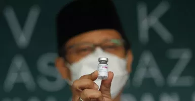 Pembagian Jam Vaksinasi di Stadion Kanjuruhan Malang 25 Juli