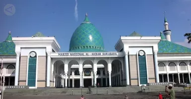 Kejadian Saat Salat Id di Masjid Al Akbar, HP Hingga Anak Hilang