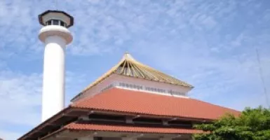 3 Masjid ini Bisa Jadi Tempat Ngabuburit Asyik di Surabaya