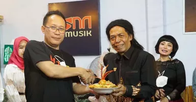 Cak Sodiq Sampaikan Pesan Menyentuh Lewat Lagu Terbarunya