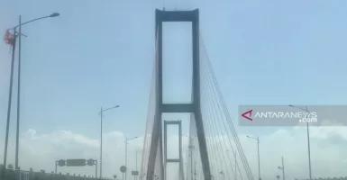 Jembatan Suramadu Disekat, Nekat Mudik, Silahkan Putar Balik
