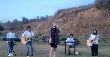 Cak Sodiq Buka Sayembara Tentukan Nama Band Cewek, Yuk Ikutan!
