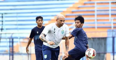 Pemain Asing Lengkap, Pelatih Persela Iwan Setiawan Puas