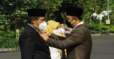 Bikin Bangga, 30 ASN Surabaya Raih Prestasi