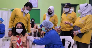 Ribuan Pelajar di Madiun Vaksin, Kejar PTM