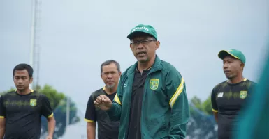 Pesan Aji Santoso untuk Pemain Persebaya di Timnas Indonesia