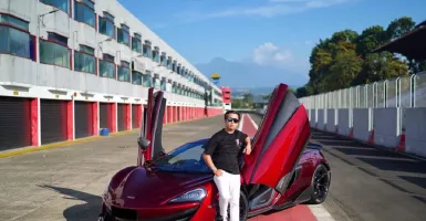 Crazy Rich Surabaya Kaget Ferrari Auto Pilot, Eh Ternyata