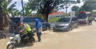 2 Kecamatan di Gresik Banjir, Akibat Kali Lamong Meluap