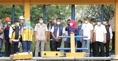 Gubernur Khofifah Siagakan Rumah Pompa di Sungai Kemuning Sampang