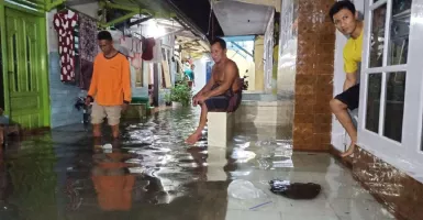 OMG! Ratusan Rumah di Banyuwangi Pesisir Terendam Banjir Rob