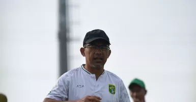 Pelatih Persebaya Tiba-Tiba Minta Laga Lawan PSS Sleman Ditunda