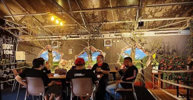 Kafe di Malang Unik Banget, Bisa Ngopi Sambil Tinju, Penasaran