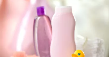 5 Manfaat Dahsyat Baby Oil untuk Wajah, Berguna Banget!