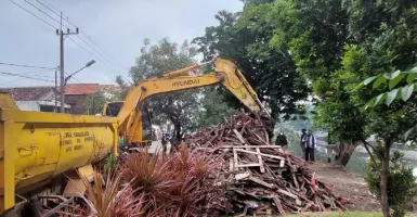 Pemkot Surabaya Punya Rencana, Bangunan Liar Ditertibkan
