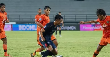 Arema FC vs Persiraja Imbang, Gol Fortes Selamatkan Singo Edan